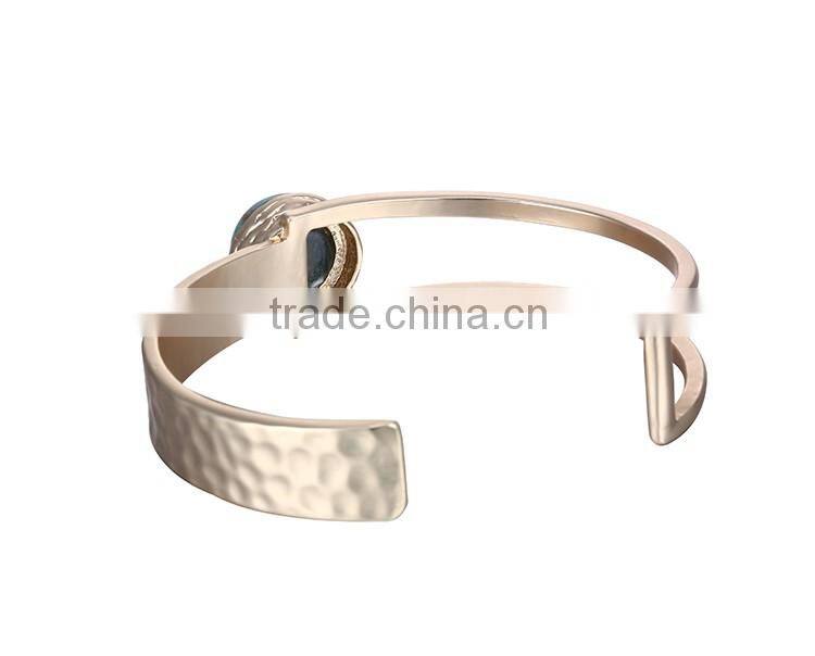 Bohemia ethnic jewelry golden bangle with green stone cuff bracelet jewelry for women