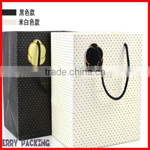 New Design Simple Craft Fancy White or Black Dot Printing Shopping Bags