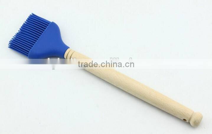 Popular Kitchen Utensil Silicone Cooking Spoon With Wooden Handle