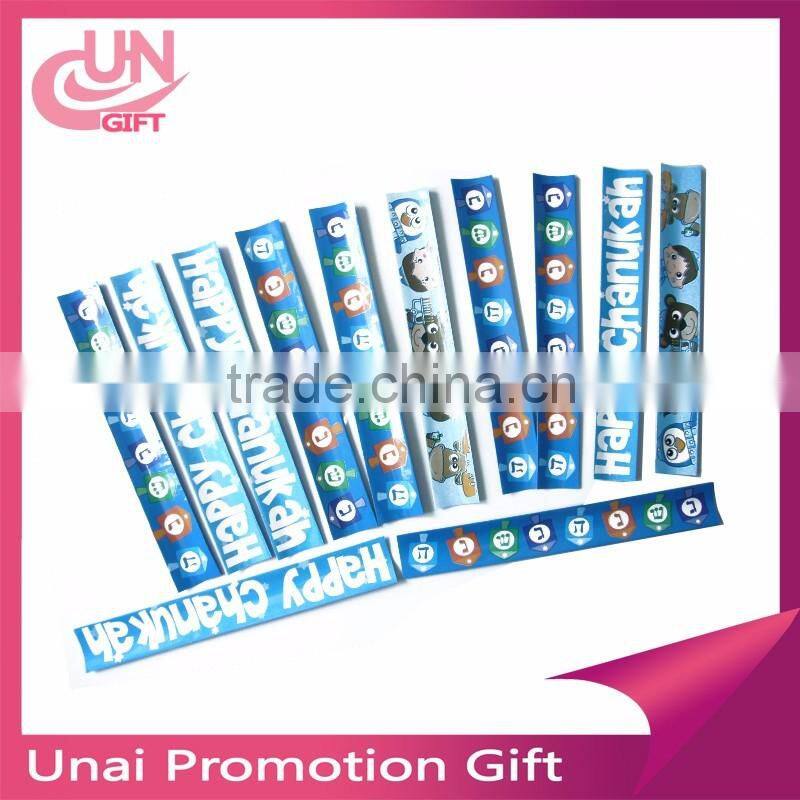 custom slap on silicone bracelets snap bands with personal printting solid color texts