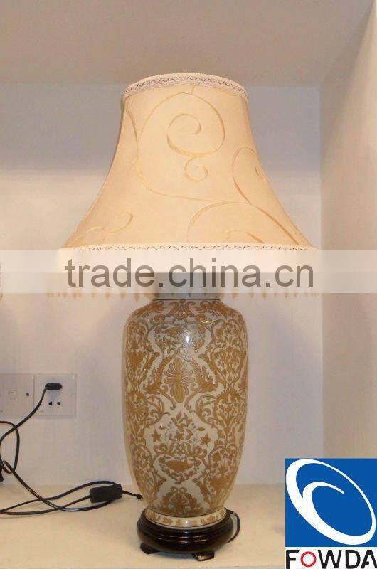 FOWDA Best sell China traditional Jingdezhen blue and white porcelain decorative table lamp