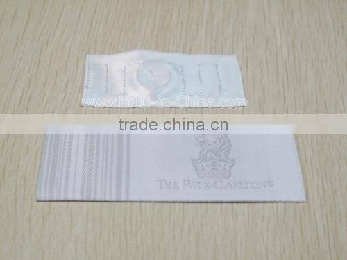 860~960MHz Passive RFID Woven Labels Withstand 200 Washing Cycles under Industrial Laundry Environment