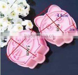 Cake Decoration tool- 2pcs Plastic Cartoon Cake Cutter Fondant Sugarcraft