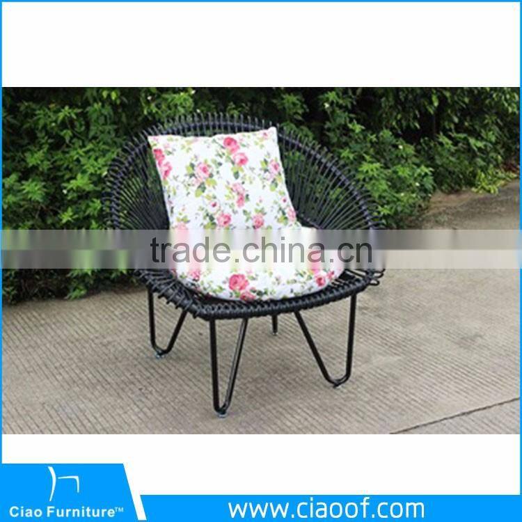 Unique Iron peacock chair flat wicker garden chair