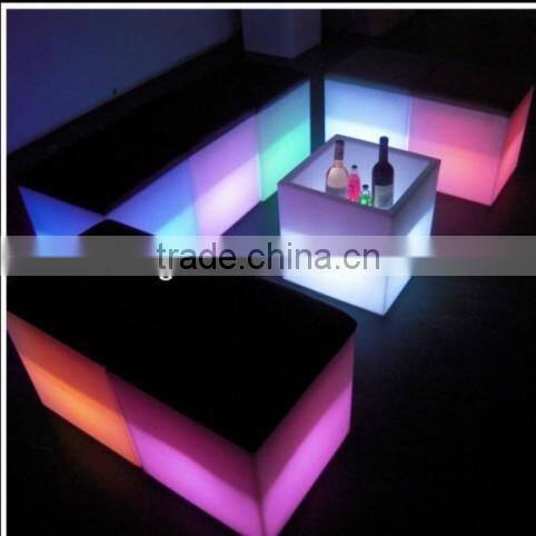 Wholesale cheap price lighting logo plastic portable party ice bucket