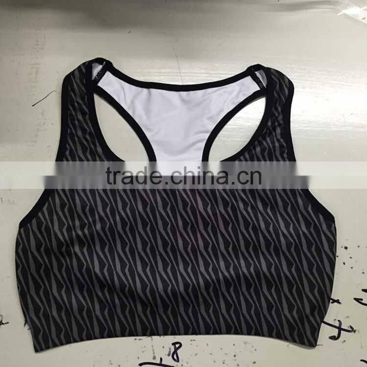 Women's seamless yoga bra with matermark