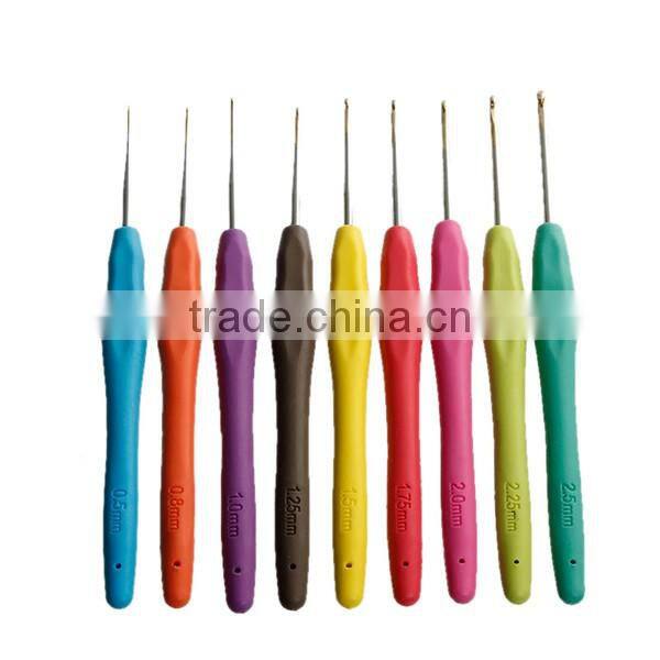Wholesale Size 13.5cm Small Size TPR 0.5-2.50mm Aluminum Crochet Hook Set