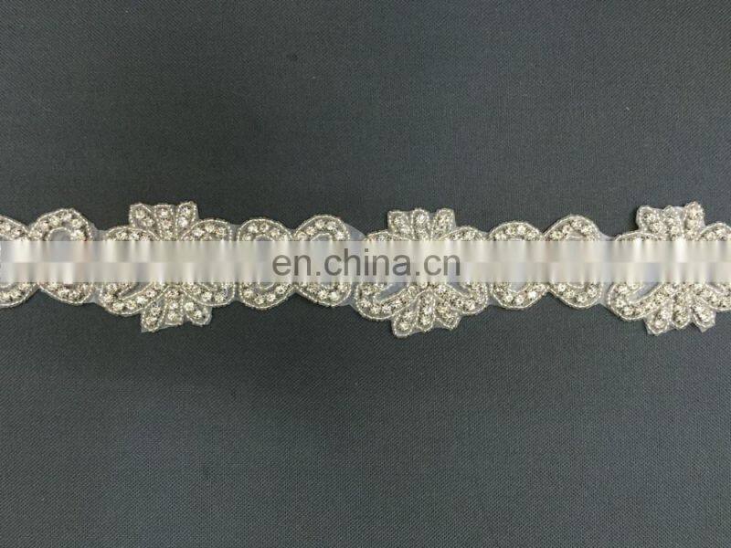 2016 Hot Fix Motif Bridal Wedding Dress Accessories Crystal Bridal Applique Trim