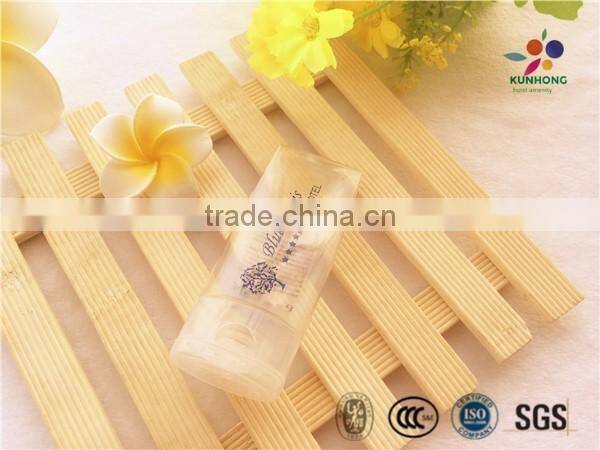 Flat and round shampoo 30ml inverted hotel bottle with flip-top cap