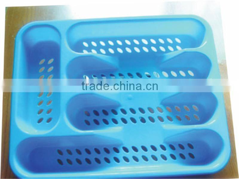 Packaging containers