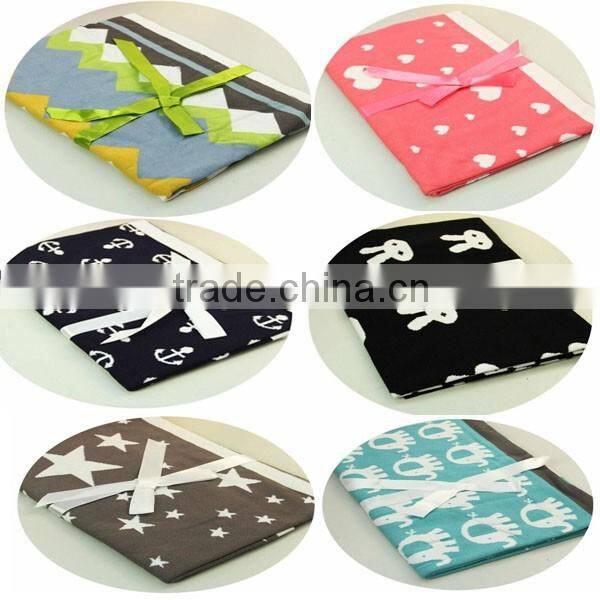 Salable mon & baby fashion shawl outdoor wool quilt