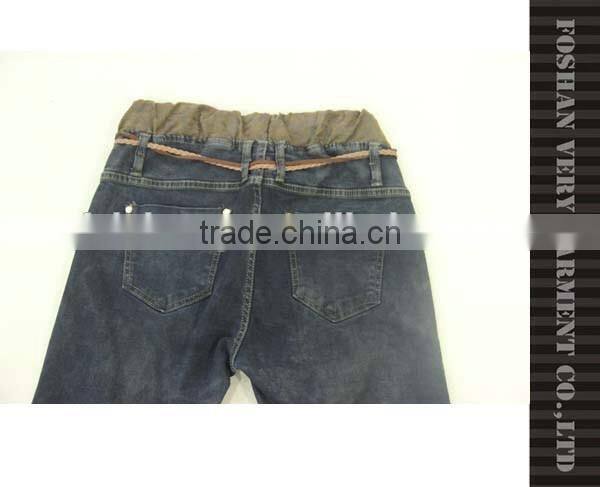 jeans pent with special extensible