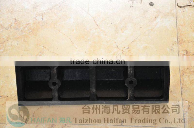 High quality 500mm rubber wheel stopper adjustable loading dock ramp for sale/Car Parking Stopper Made of Synthetic Rubber