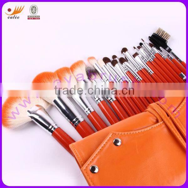Makeup Brush Set with Wooden Handle and Aluminum Ferrule