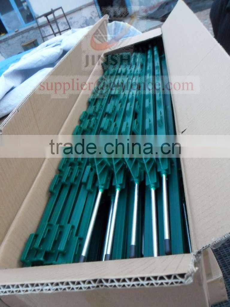 plastic insulating electric fencing post