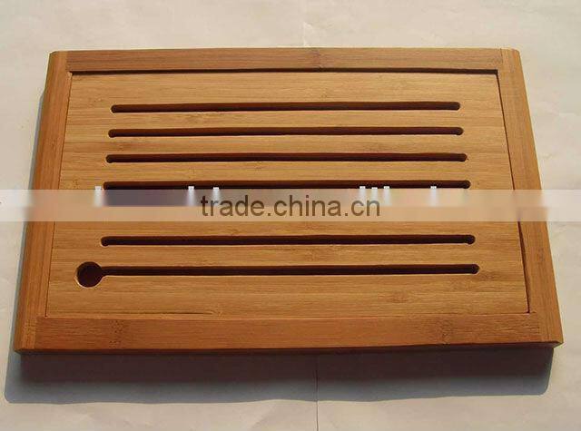 Bamboo bread cutting board (traditional)