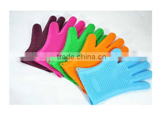 2017 hot selling silicone gloves with fingers