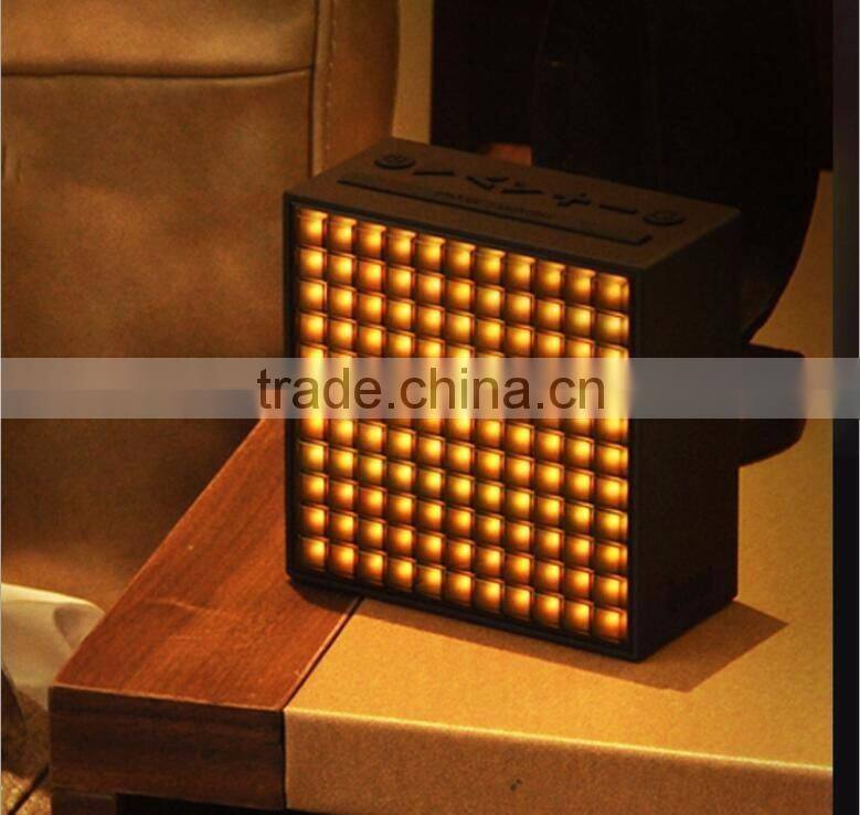 Smart Mobile Phone Control Bluetooth Flashing Speaker, Portable Table Decorative Magic Bluetooth Speaker With FM Radio For Sale