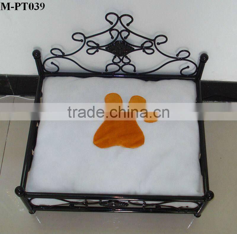 Exquisite and durable metal pet bed