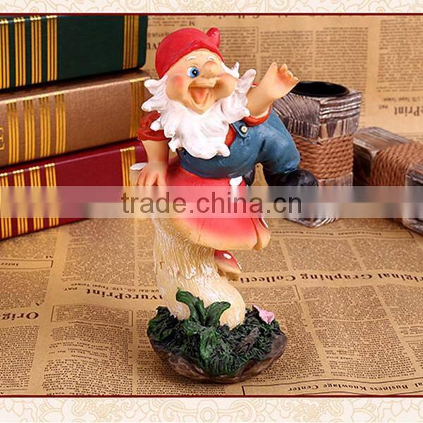 Wholesale custom resin decorative mashroom garden gnome figurines