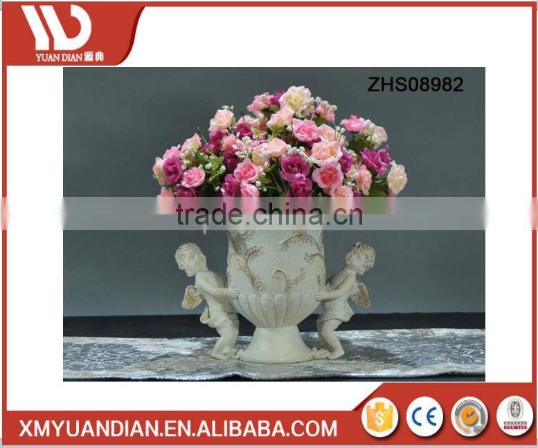 Miniature polyresin flower pot with two cute angel babies for decoration