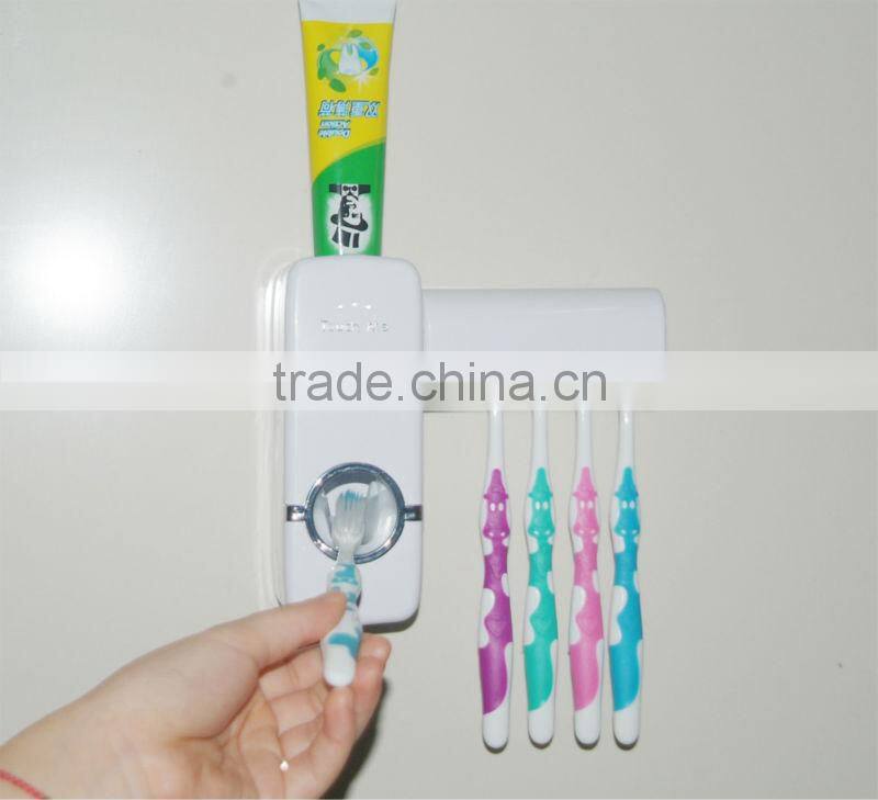 plastic toothbrush holders/Automatic toothpaste