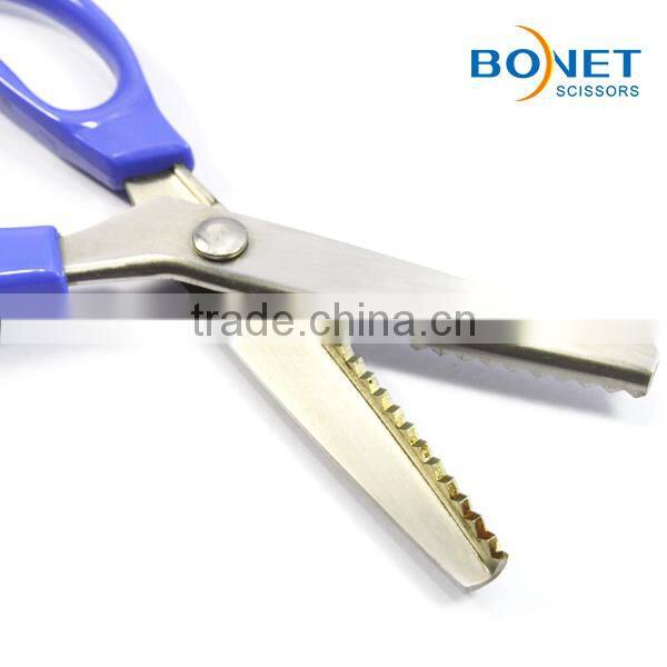 S21003S CE certificated 9" Plastic handle pinking shear home scissors set