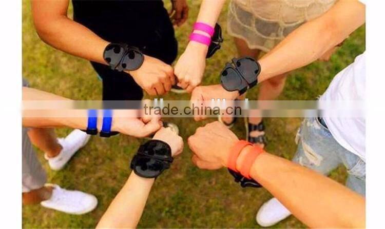 POLARIZE SUNGLASS AND WRISTBAND IN ONE sunglass folded wristband sunglasses