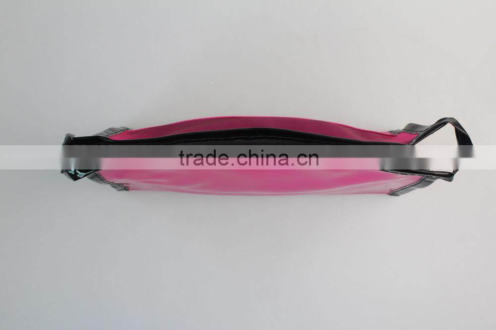 Medium rectangle red rose makeup pouch for cosmetic instruments