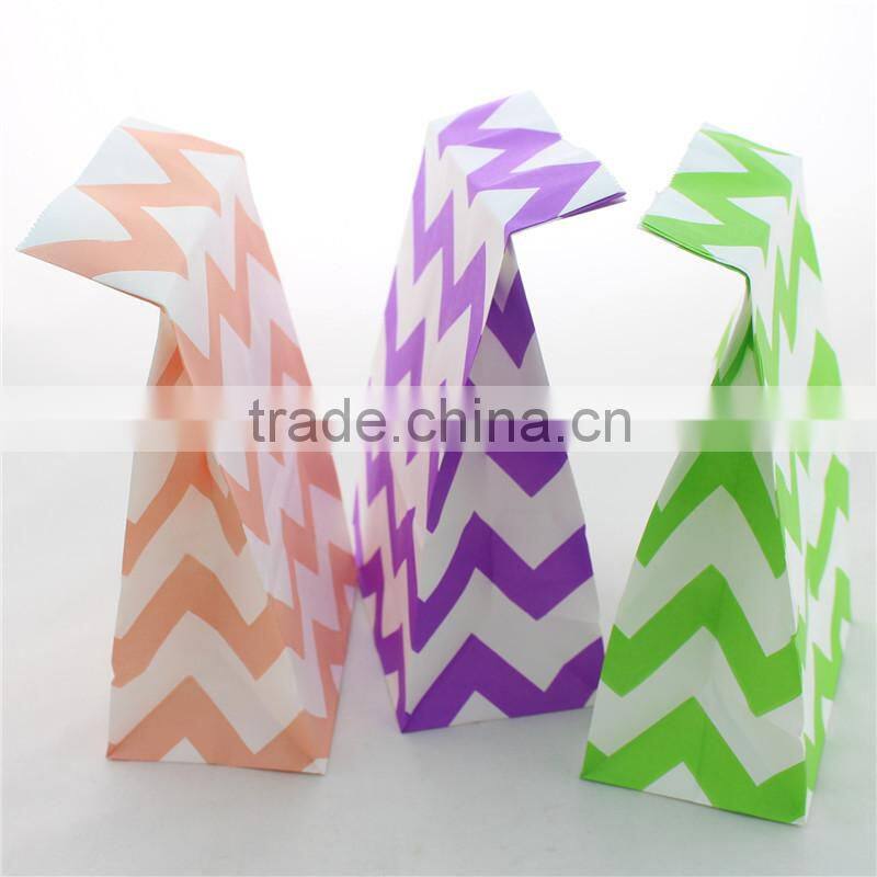 Wholesale kraft paper bag printed gift paper bags for wedding baby shower birthday party new year
