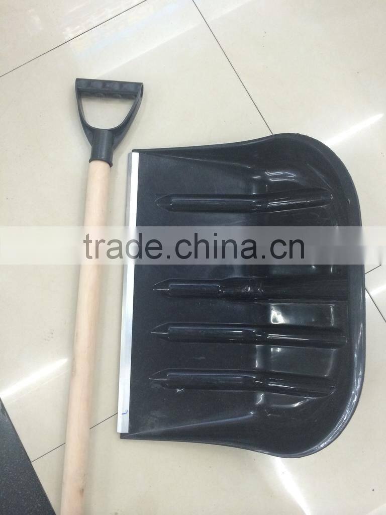Plastic push snow shovel/ Snow shovel with wooden handle/long handle snow shovel