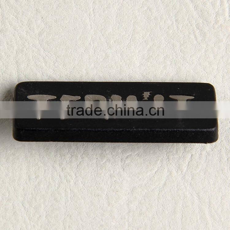 Embossed PVC rubber with 3D metal logo labels for clothing jeans shoes bags