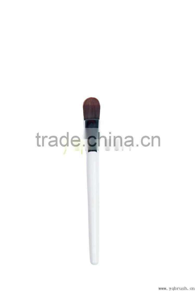 Foundation Brush and Concealer Brush 026 makeup