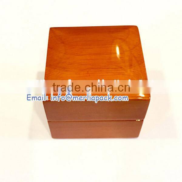 Hand Carved Keepsake Box Vintage Organizer Store Beech Solid Wood Ring Luxurious Box