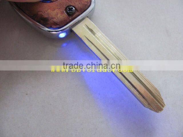 High quality To transponder key shell with light (TOY43)