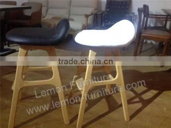 Modern Best-Selling painted legs cover bar chair