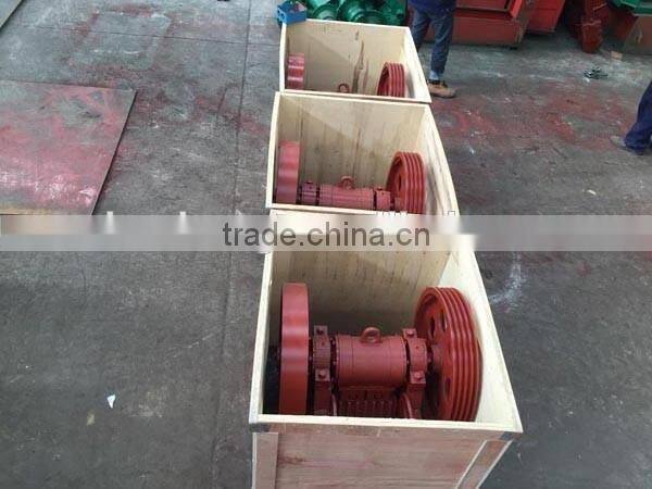 jaw crusher manufacturer ,stone crushing equipment