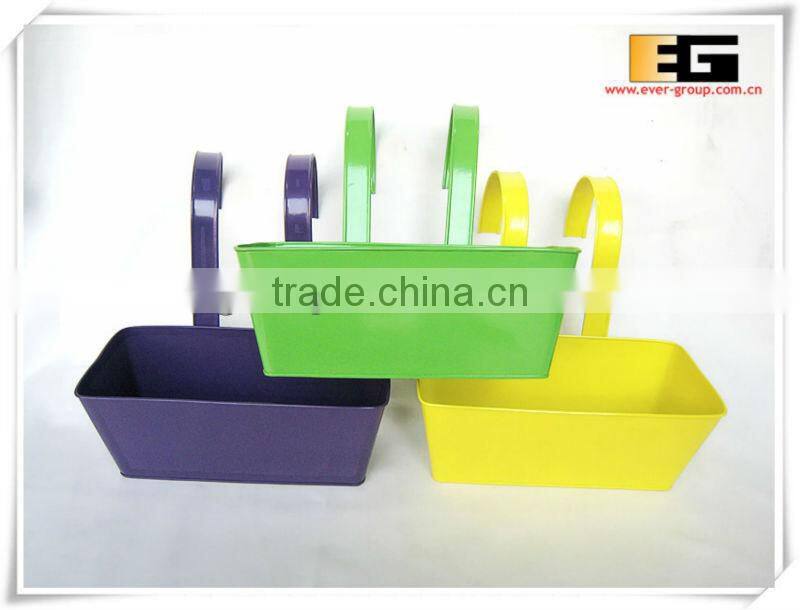 Zinc powder coated decorative hanging flower planters
