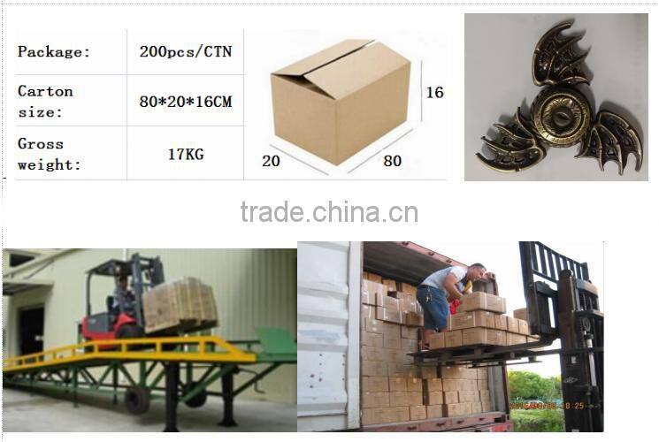 fingertip gyroscope magic eye bat tri spinner EDC hand spinner rotator fidget focus toy reduce stress decompression adhd stres