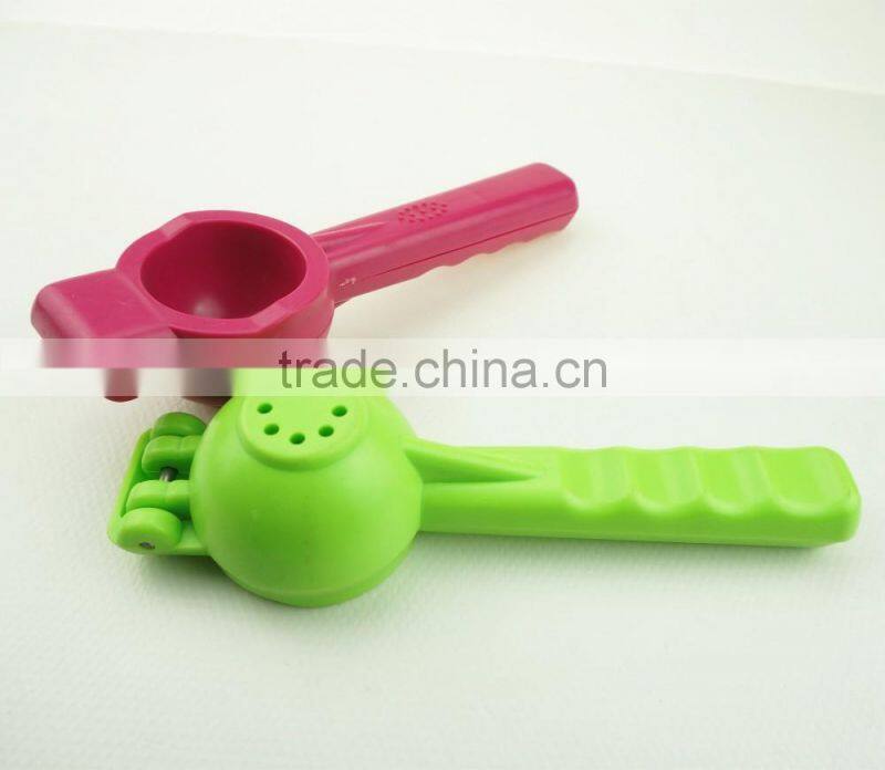 41025 Lemon and Lime Juice Squeezer