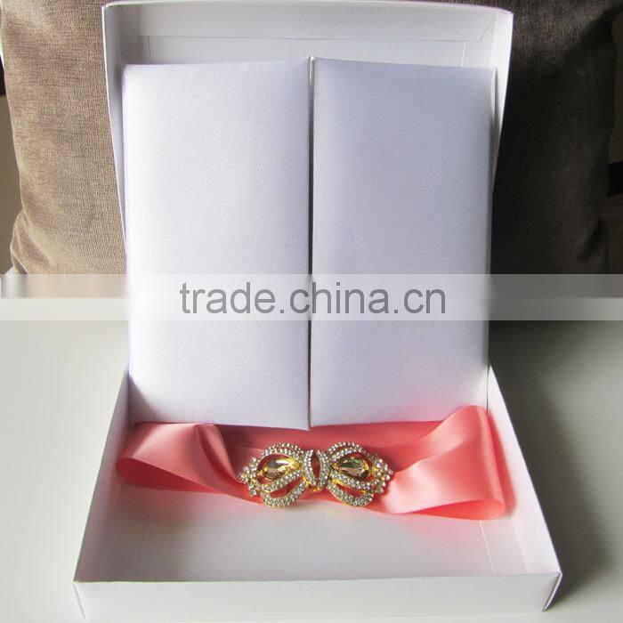 2015 fashionable silk wedding cards with buckle -- T252