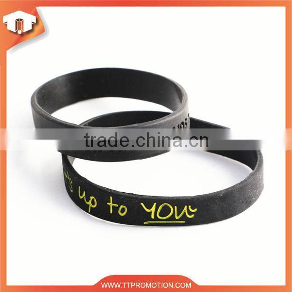 Promotional high quality silicone wristband key holder with logo
