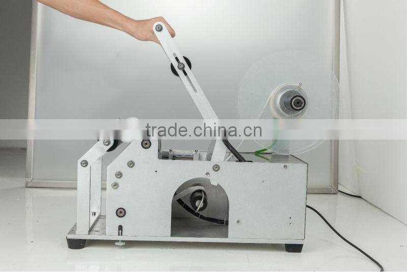 MT-50 manual bottle round sticker labeling machine