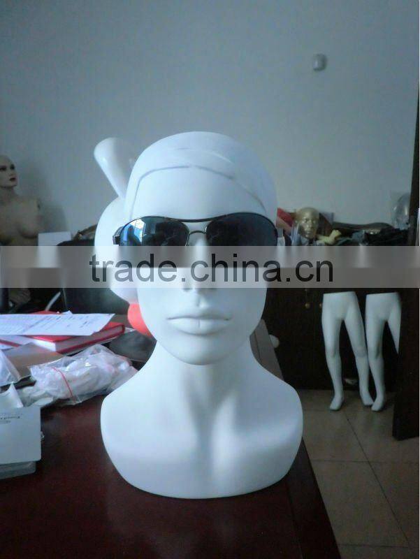 Sunglass display mannequin head