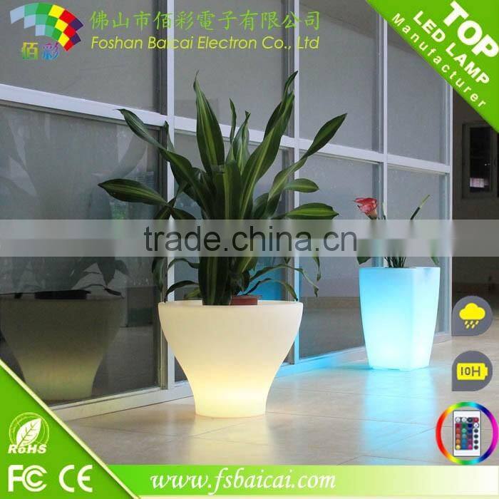 PE material illuminated led planters /light up flower pot/plastic led flower pot