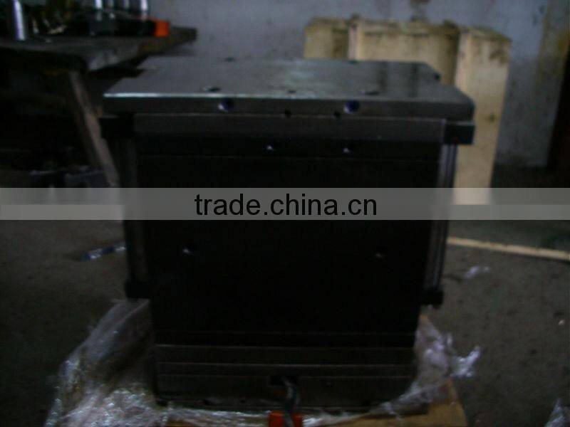 CAP MOULDS/BOTTLE FOR CAP/THERMOPLAS/INJECTION MOLDING