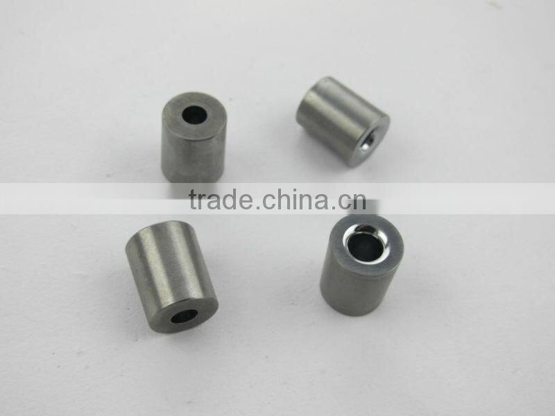 Tungsten carbide cemented extrusion die head