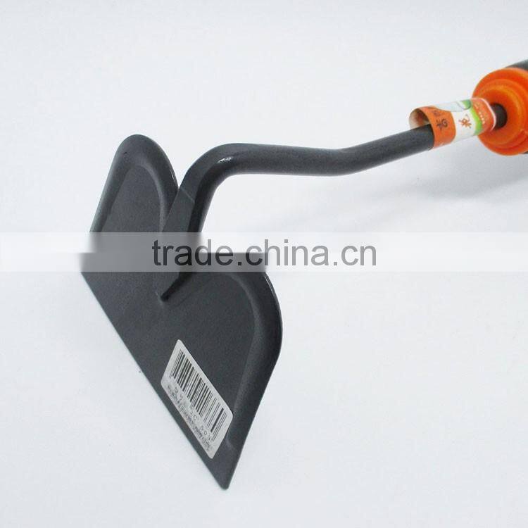 New style and high quality carbon steel blade meterial garden hoe manual garden hoe with plastic handle