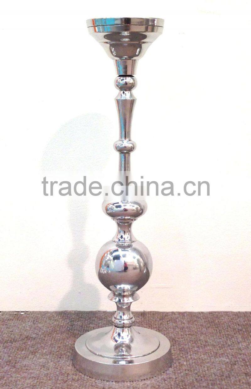 Aluminum mirror finish tall pillar holder candle holder set