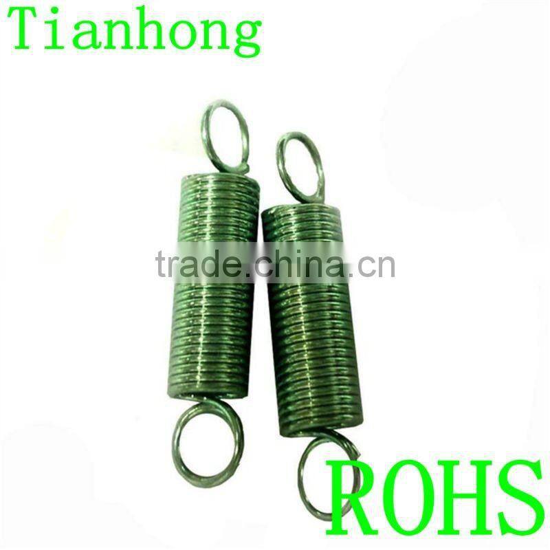 Precision extension springs with large diameter